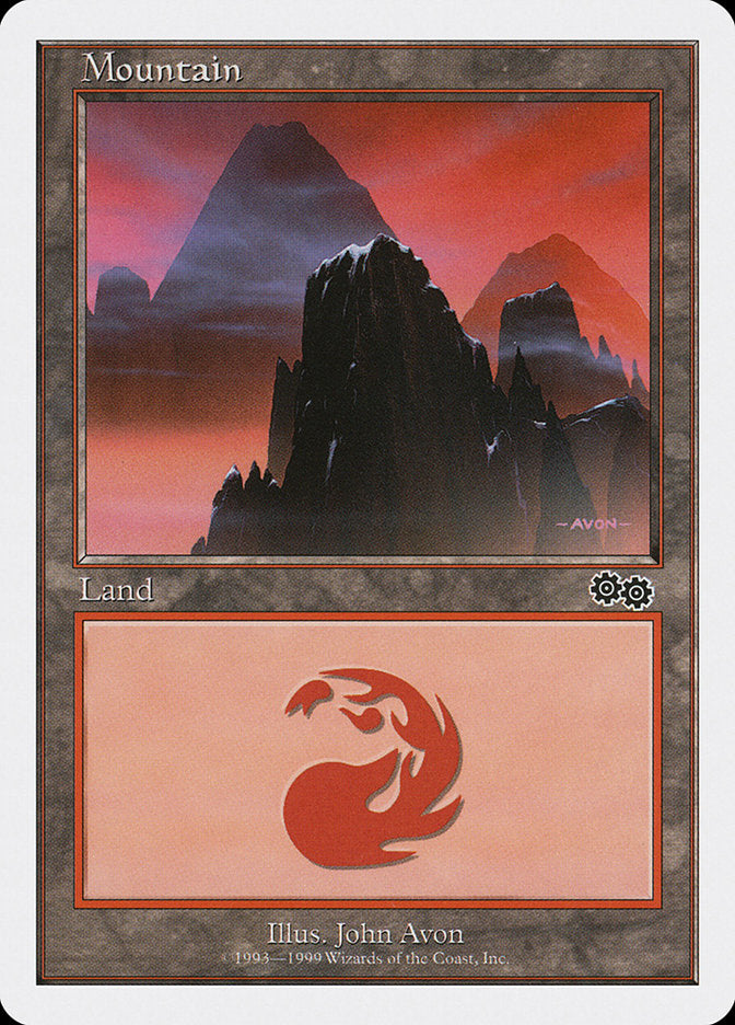 Mountain (122) [Battle Royale] | Gate City Games LLC
